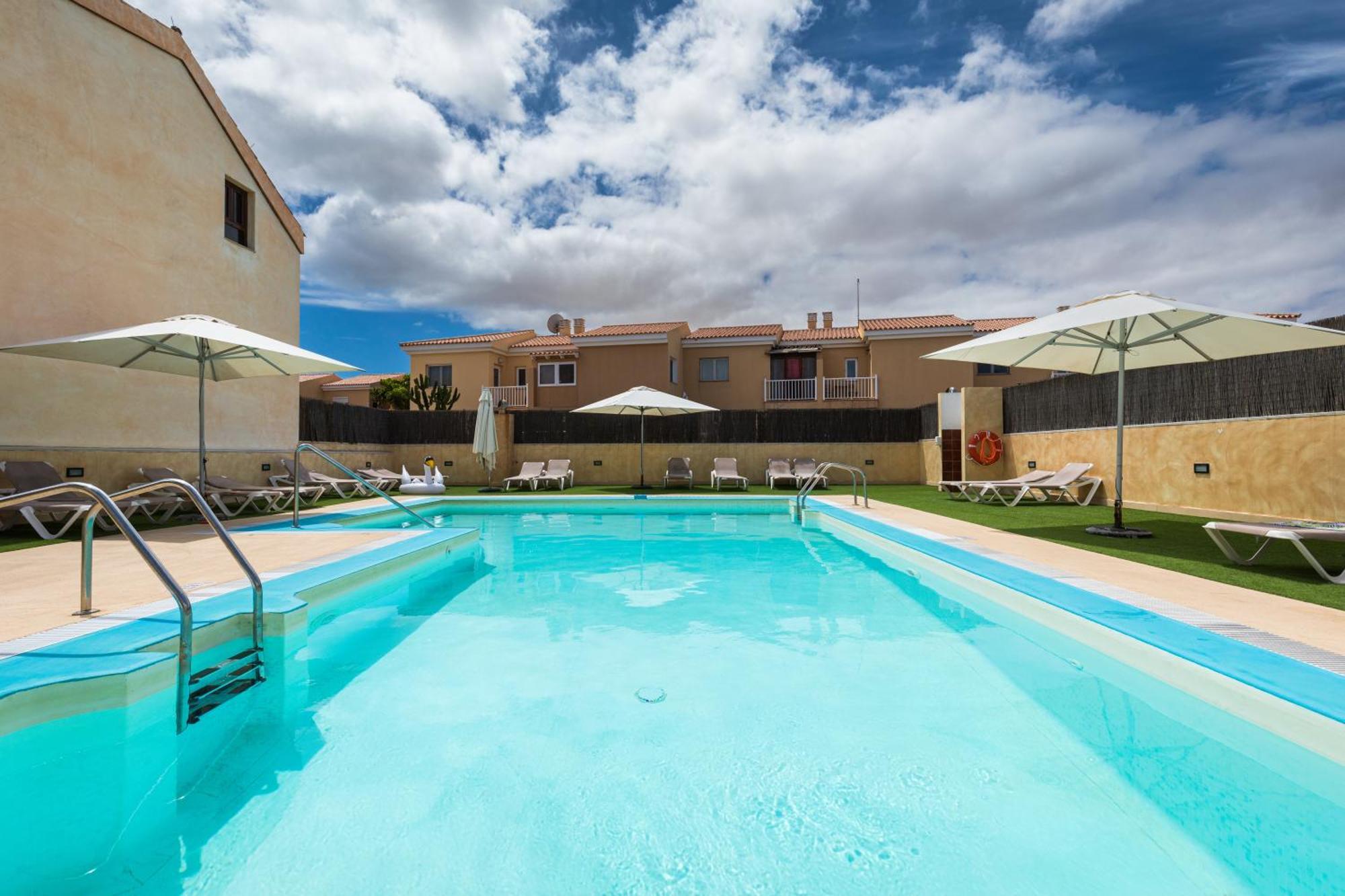 Sunset Beach 4 Bedroom Villa 200M To Beach+Fast Wifi Коральео Экстерьер фото